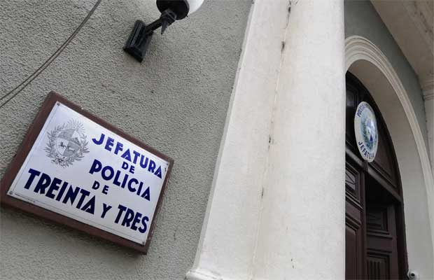 Fachada de la Jefatura de Policia