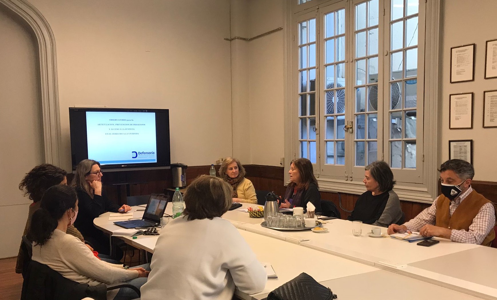 Autoridades institucionales en reunión de Comisión de seguimiento del plan de pensiones del Municipio B 