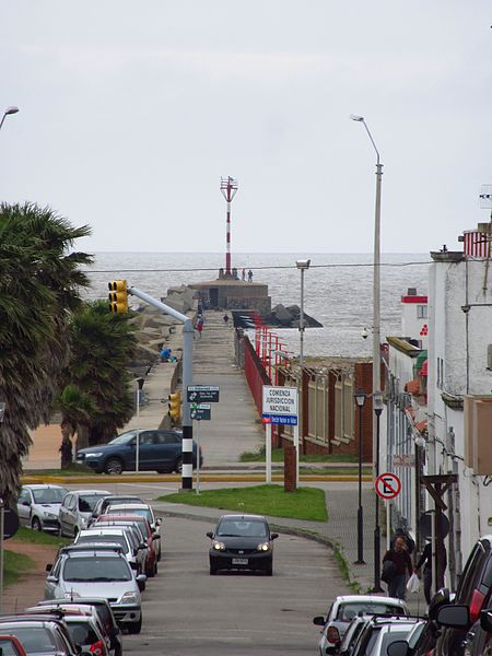 La peatonal y la escollera Sarandí