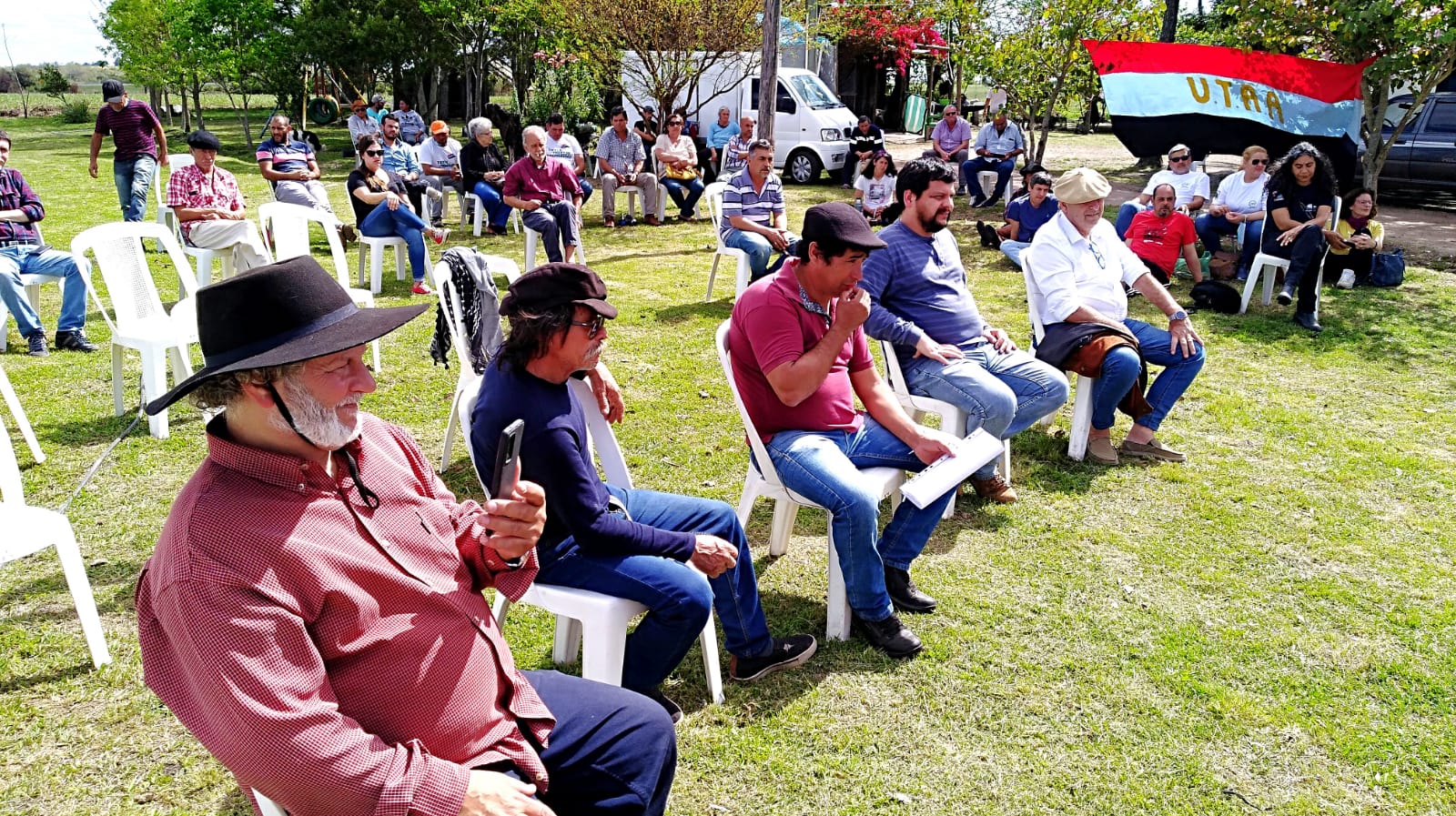 Concurrencia al fogón en defensa de Colonización