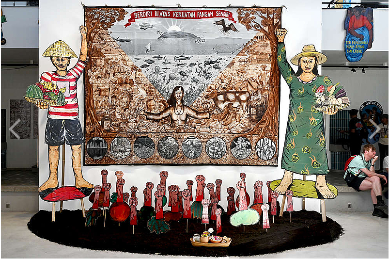 Foto de Haupt &  Binder Universes in Universe.