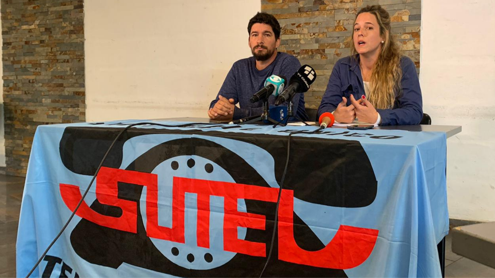 Rueda de prensa de SUTEL