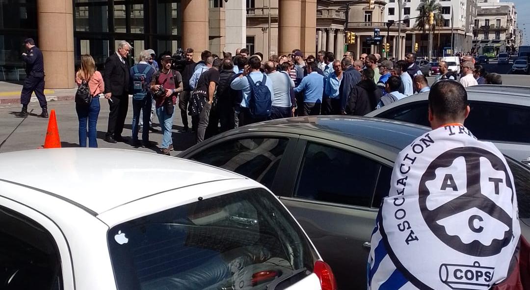 Trabajadores de Copsa continúan en paro