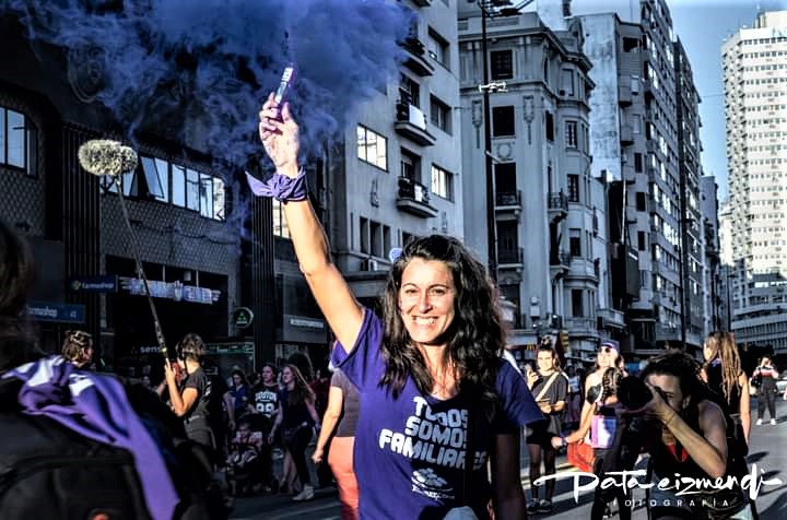 Viviana Nuñez en marcha del 8M