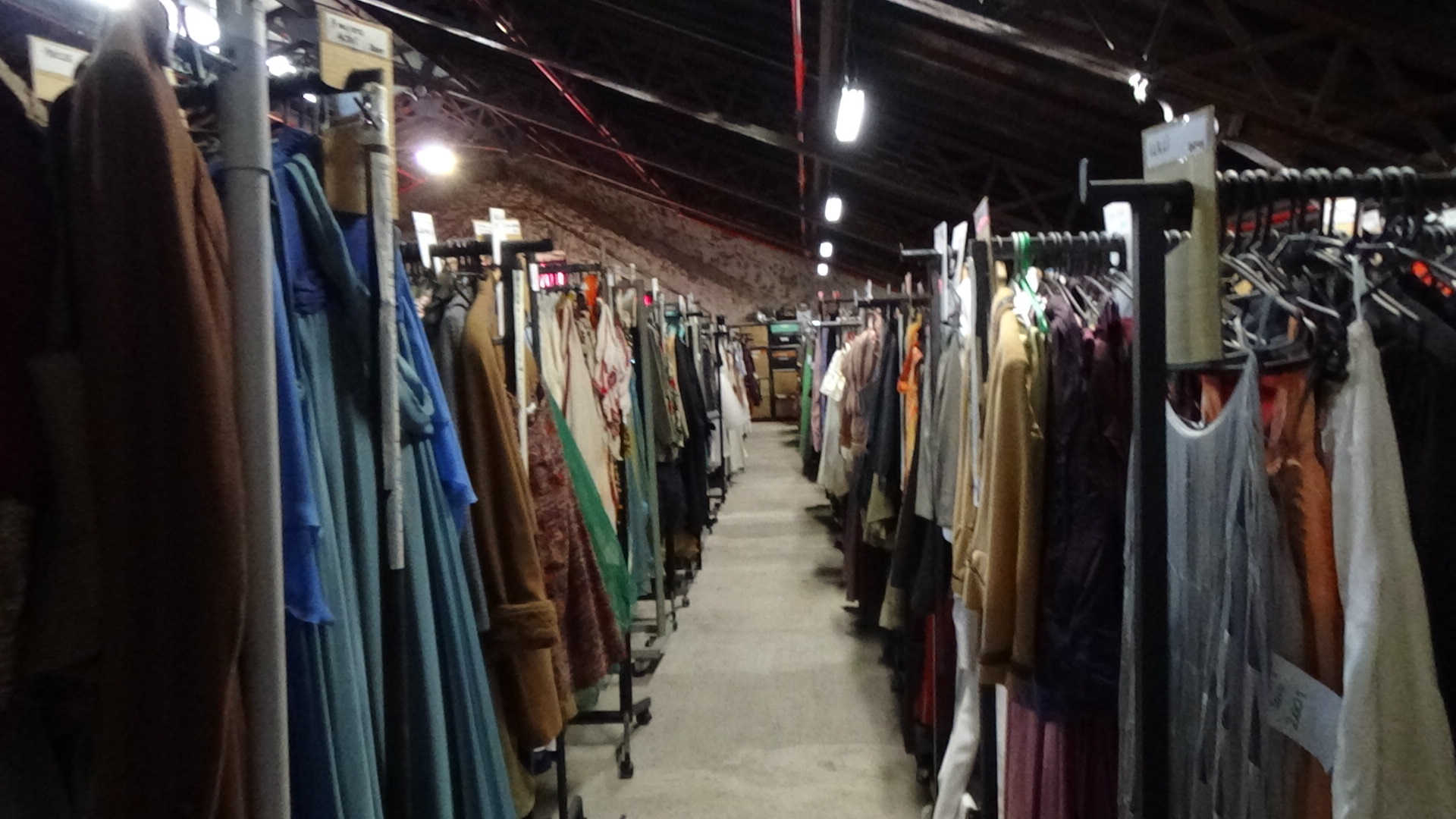 Depósito del vestuario del Teatro Solis