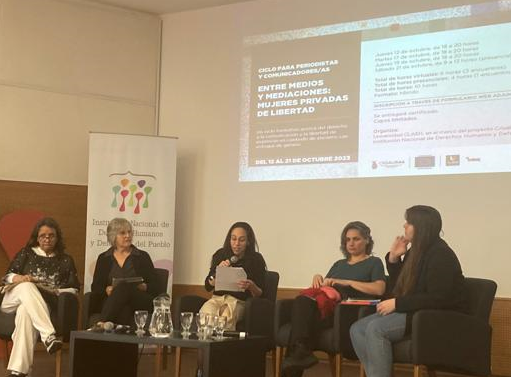 Silvia Soler, Flavia Fuentes, Victoria Giménez, Gianina Podestá y Luisa Fernández en jornada de DDHH