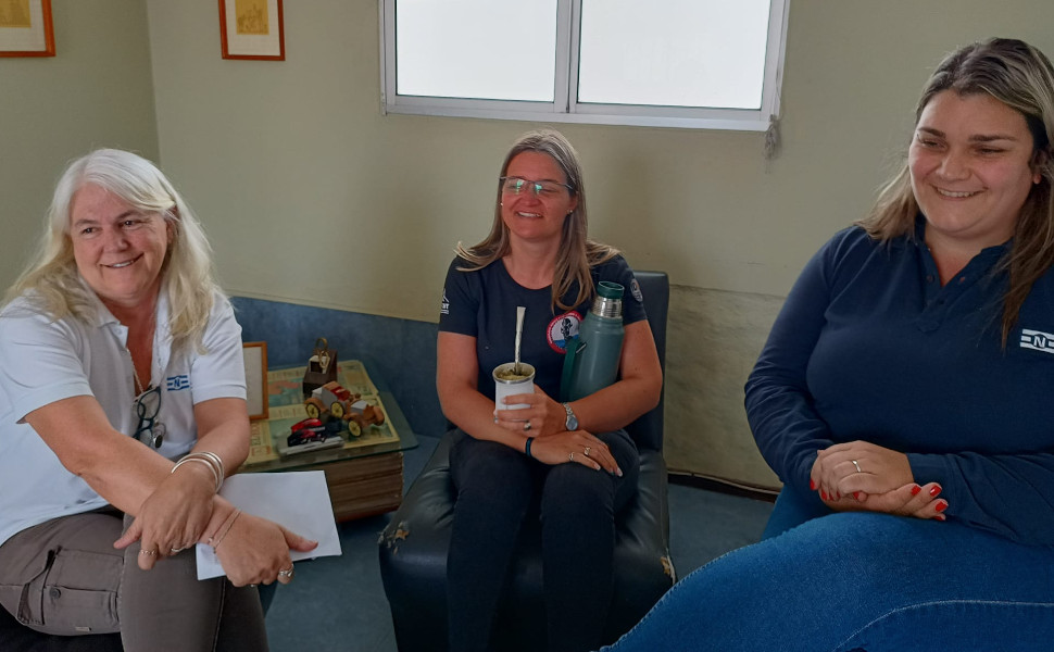 De izq. a der. Laclau, Berretta y Gasagoite