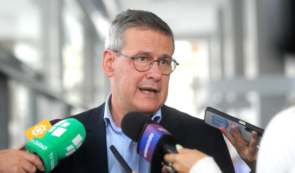 Gobierno prepara norma para resolver el problema de los pasaportes de ciudadanos legales