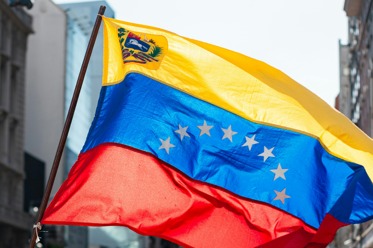 Consulado venezolano en Uruguay convoca a coordinar ayuda humanitaria para las familias afectadas por los terremotos