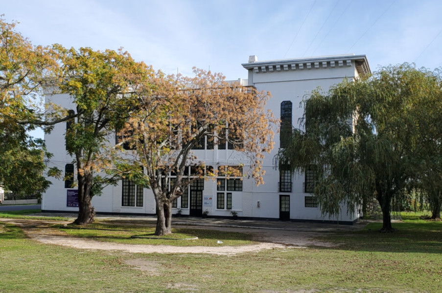 Fronton del Real de San Carlos