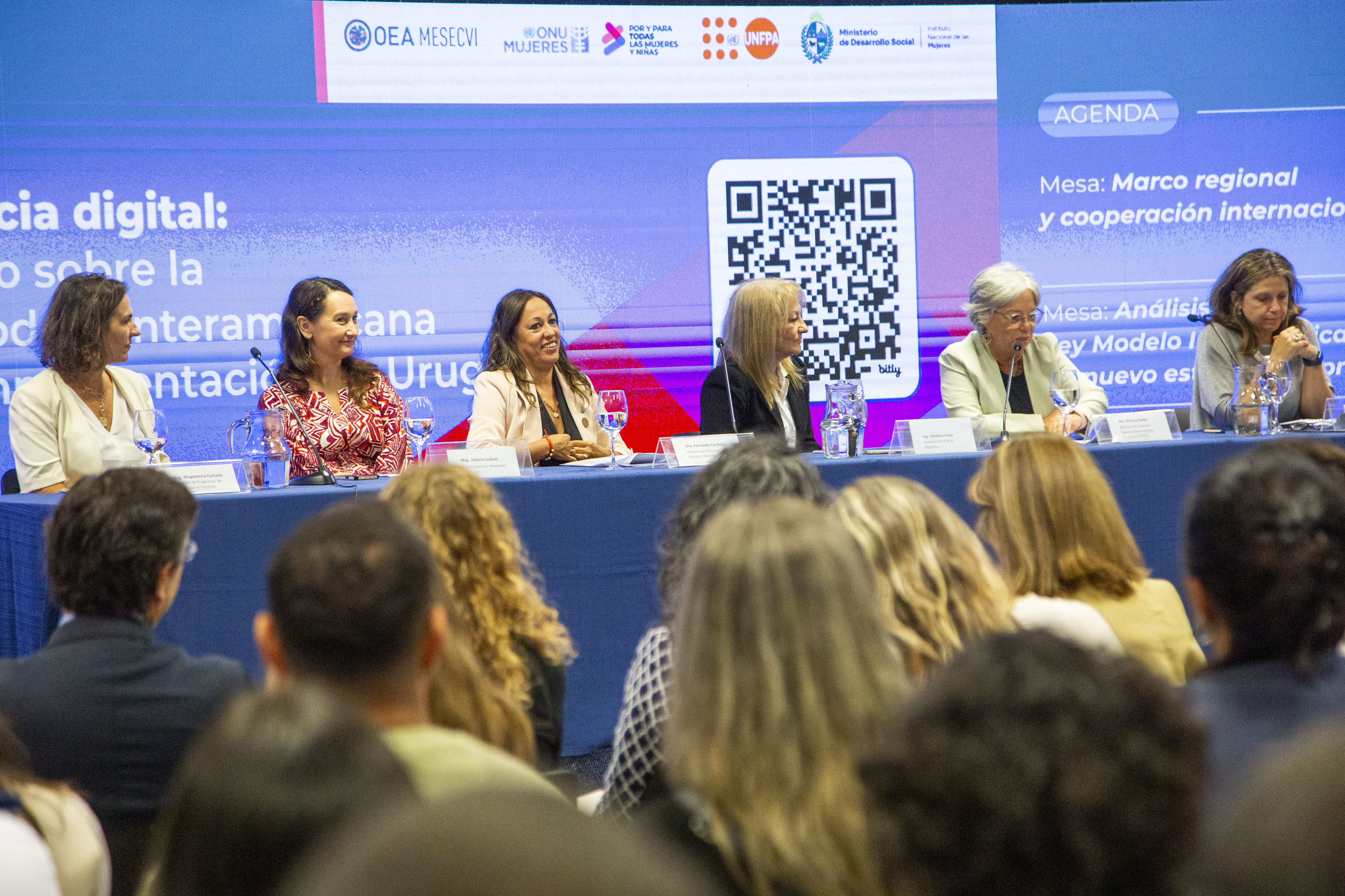 Ramos subrayó que las leyes deben contemplar la rapidez con la que evoluciona el entorno digital y establecer mecanismos de revisión permanente. “El mundo virtual cambia constantemente y las respuestas normativas no pueden quedar rezagadas”, señaló.