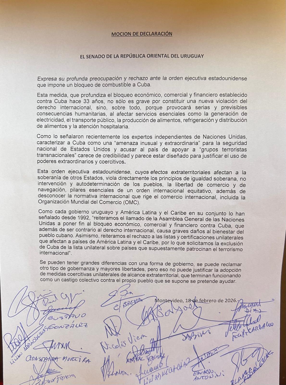 El texto expresa “profunda preocupación y rechazo” ante la medida, al considerar que profundiza el bloqueo económico, comercial y financiero contra la isla