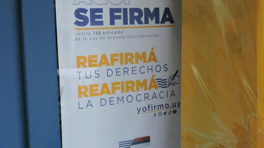 Cartel de firmas 