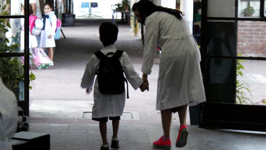 Escolares durante el comienzo de clases