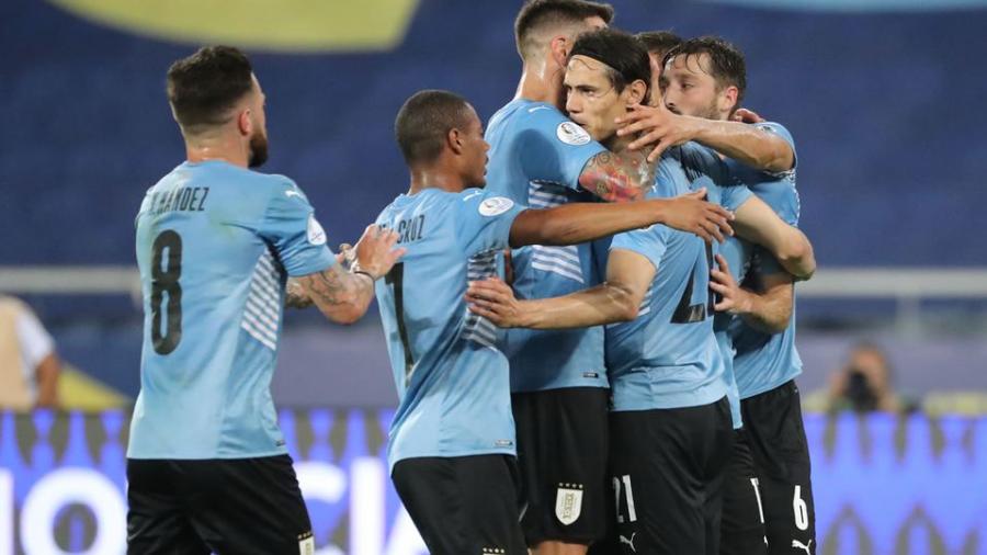 Uruguay festeja y está en cuartos de final Copa América. 