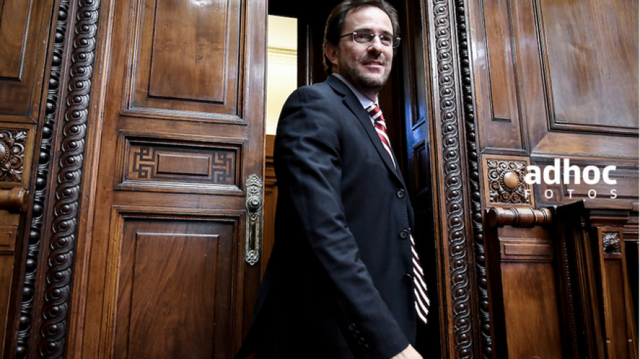 Impulsan investigación a “tour” de irregularidades de Ex ministro de turismo