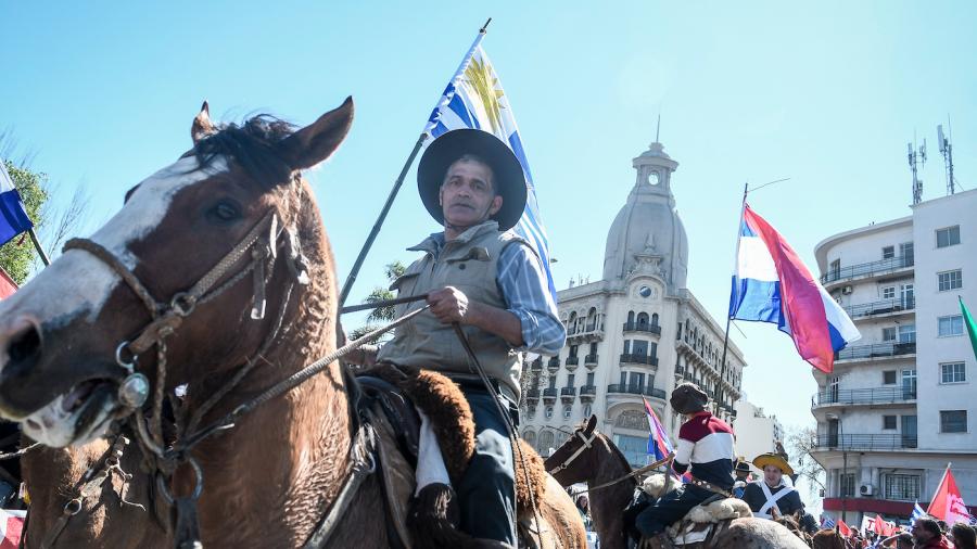 Movilización de Colonos en jornada convocada por el PIT-CNT