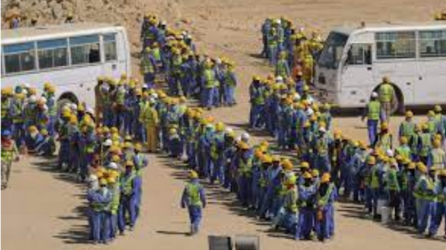 Los trabajadores extranjeros constituyen e 80% de la población