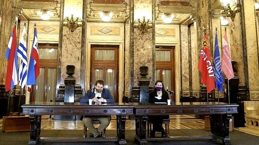 Fotografia tomada durante el conversatorio 2021