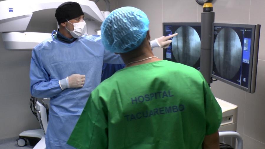 Operación en el Hospital de Tacuarembó  