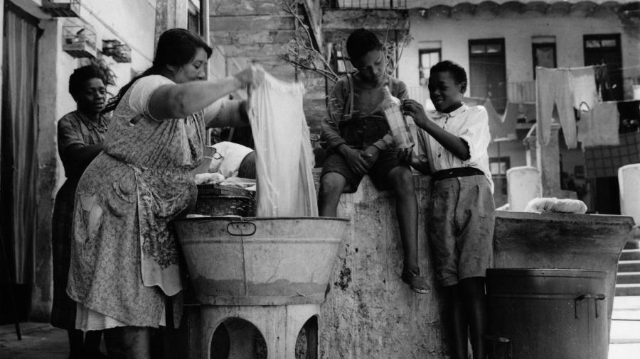 Medio Mundo. Vida Cotidiana. Doña Gregoria.