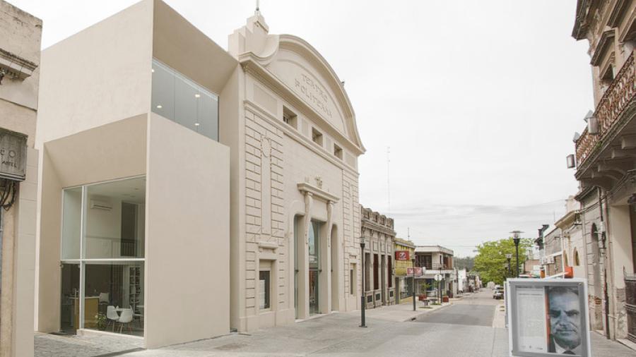 Frente del Teatro Politeama