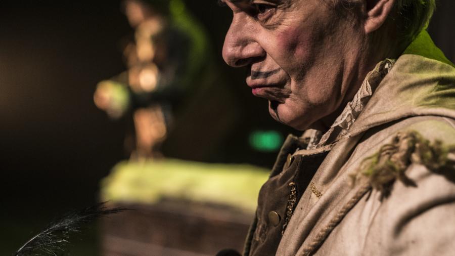 Horacio Roca en el papel de Angulo