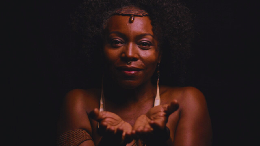 La destacada cantante y compositora uruguaya Angela Alves participará en el XXIV Festival de Músicas del Mundo 2025, que se llevará a cabo en diversas localidades de Chile. 