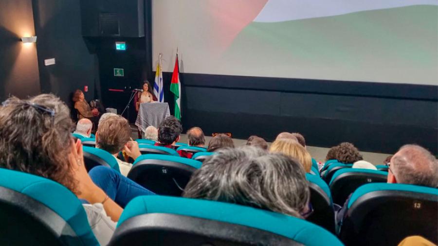 Nadia Qaraqa, encargada de negocios de la Embajada Palestina en Uruguay, en Cinemateca