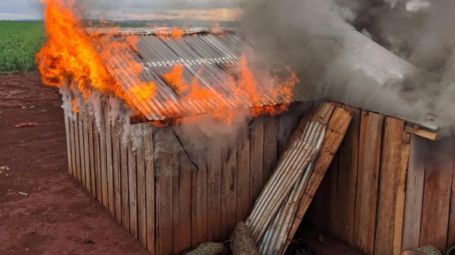 Casa incendiada 