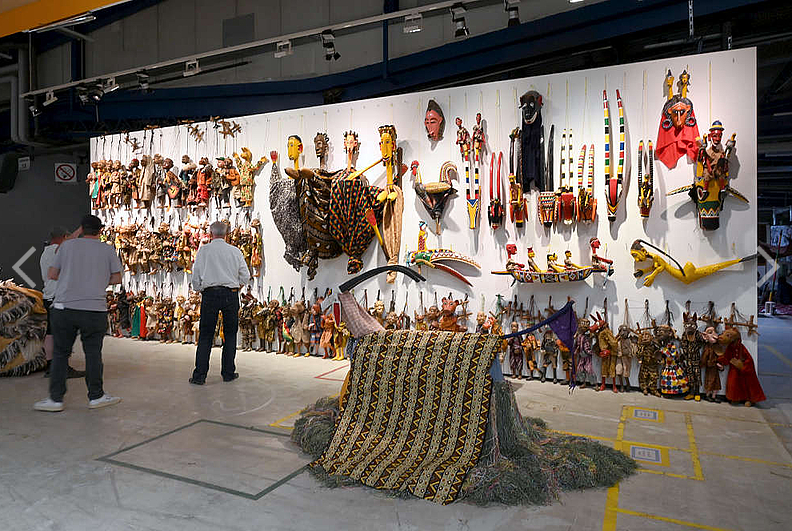 Documenta Quince. Kassel 2022.Foto de Haupt &  Binder Universes in Universe