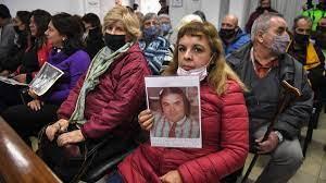 Público en el Tribunal de San Martin. Buenos Aires