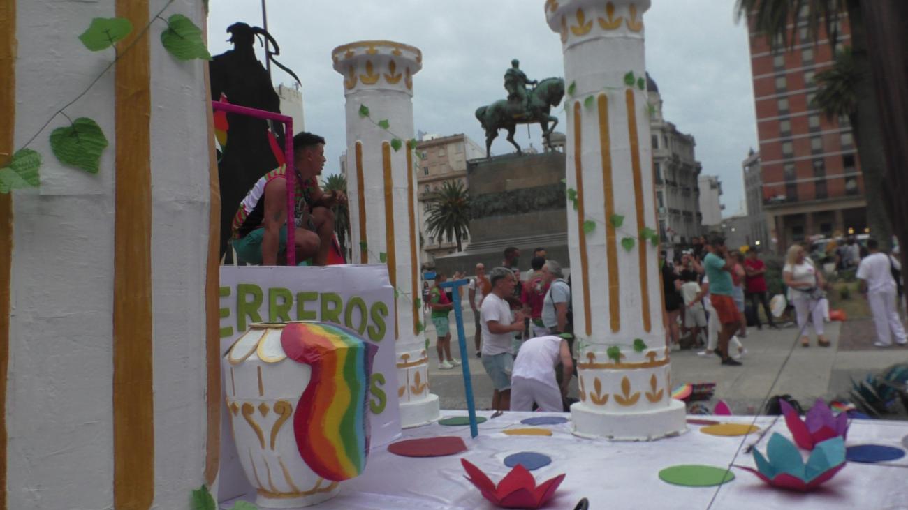 En la previa del desfile
