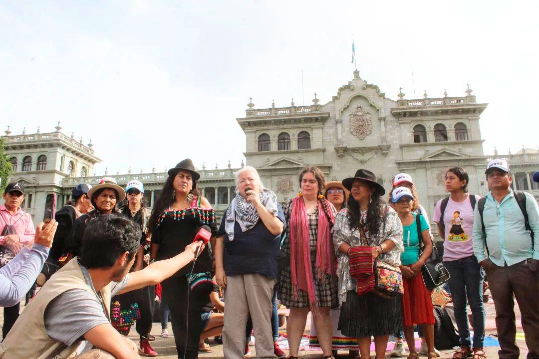 Conferencia de prensa de la delegación internacional junto a Lolita Chávez en ciudad de Guatemala - Mar Korol