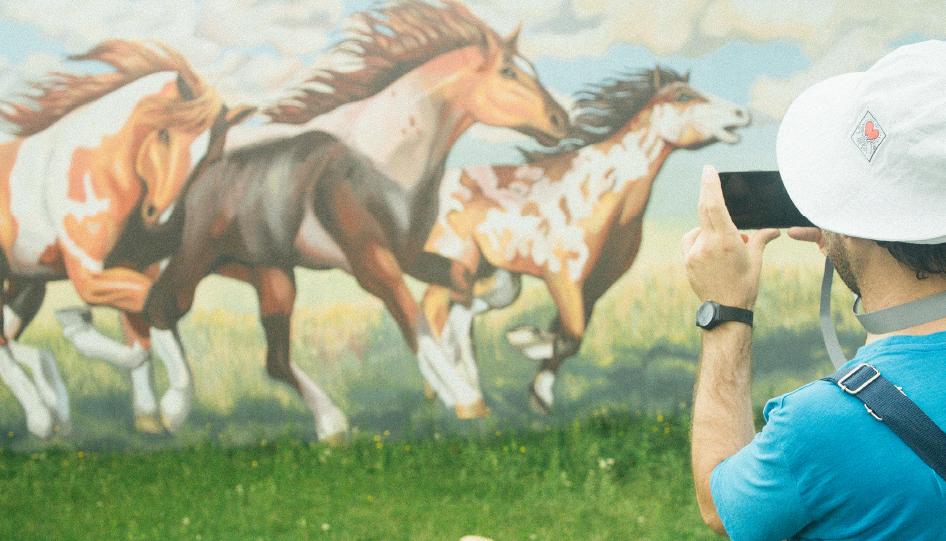 Del 1 al 8 de marzo, Aiguá será nuevamente el escenario del 4to Festival de Artes de Mujeres, un evento que celebra la creatividad y el talento femenino en múltiples expresiones artísticas.