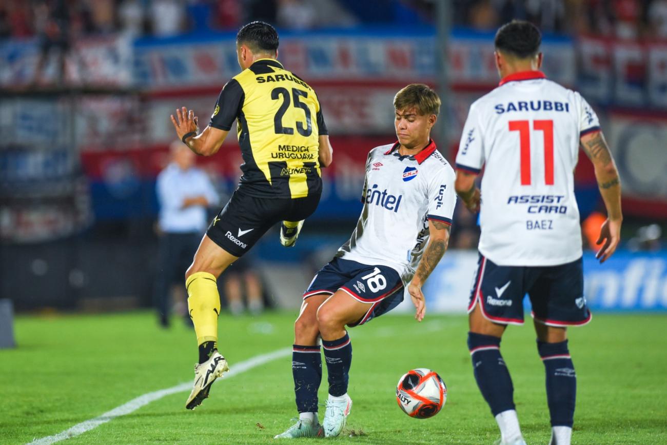 Recoba uno de los girtos de gol tricolor. Foto de Gianni Schiaffarino. 
