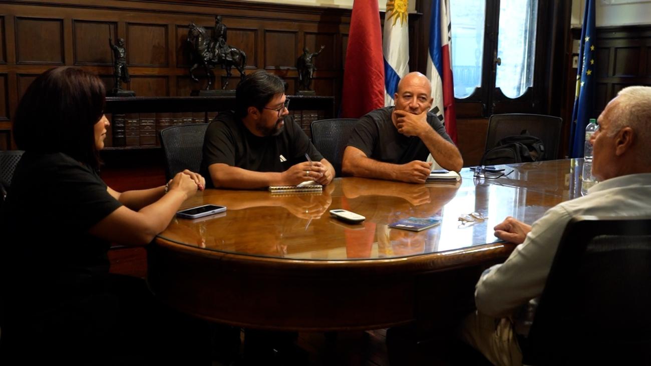 Reunión entre APU y el Ministerio del Interior traza agenda conjunta sobre seguridad y prensa