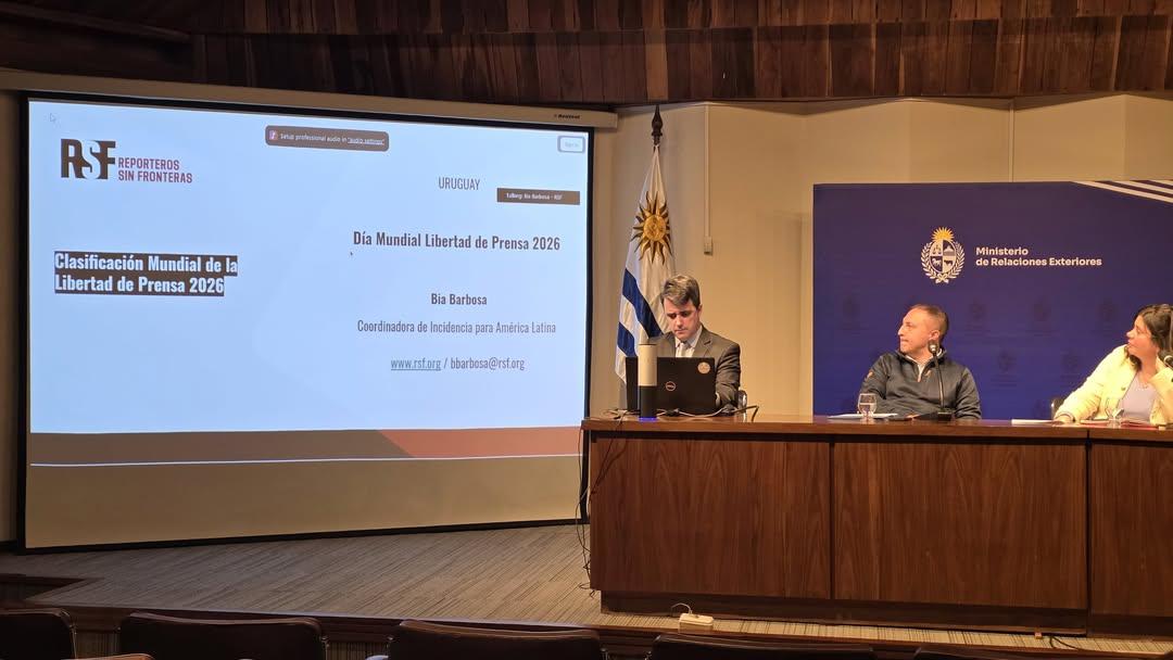 La Asociación de la Prensa Uruguaya integró una de las mesas centrales del evento realizado en Cancillería por el Día Mundial de la Libertad de Prensa.